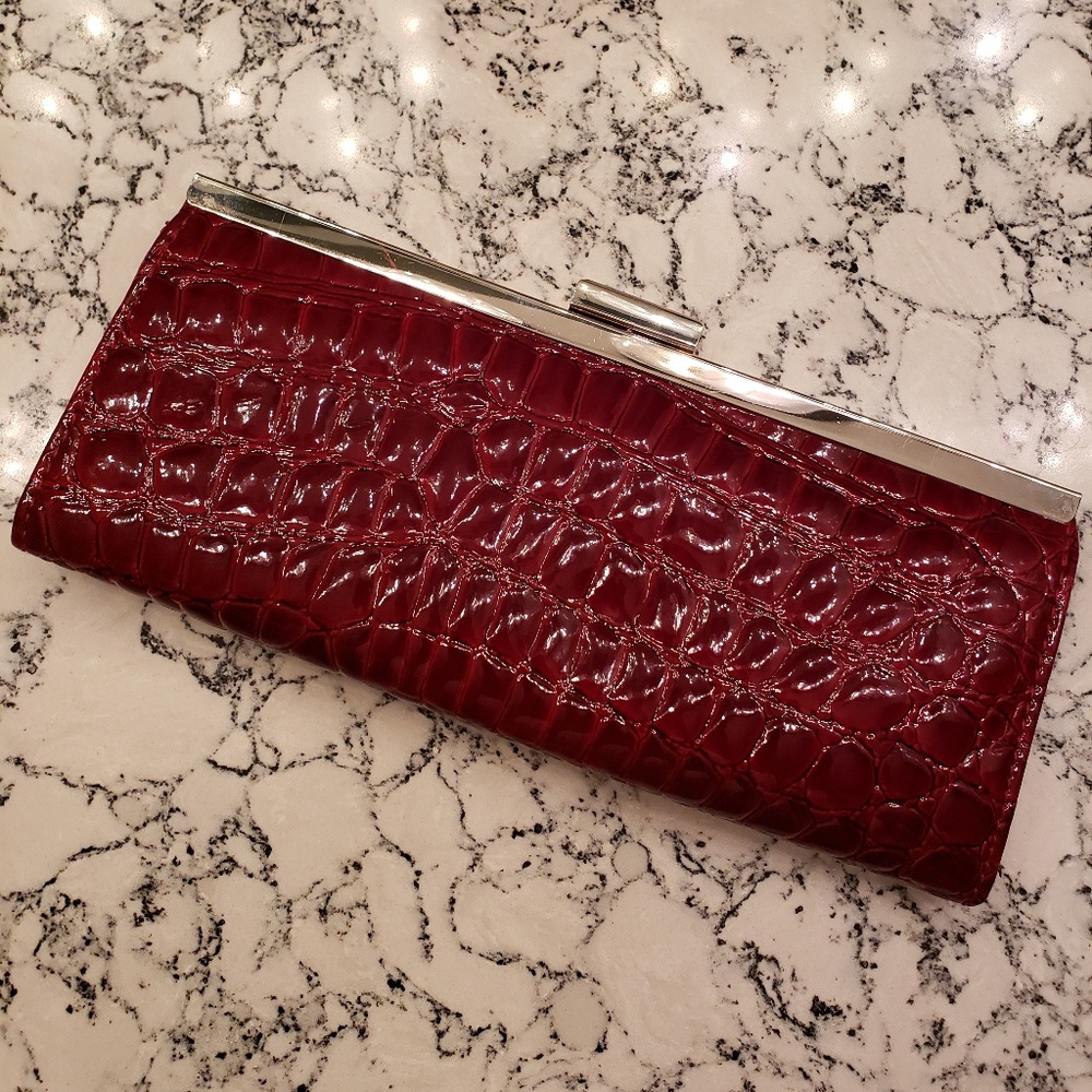 Vintage red clutch
